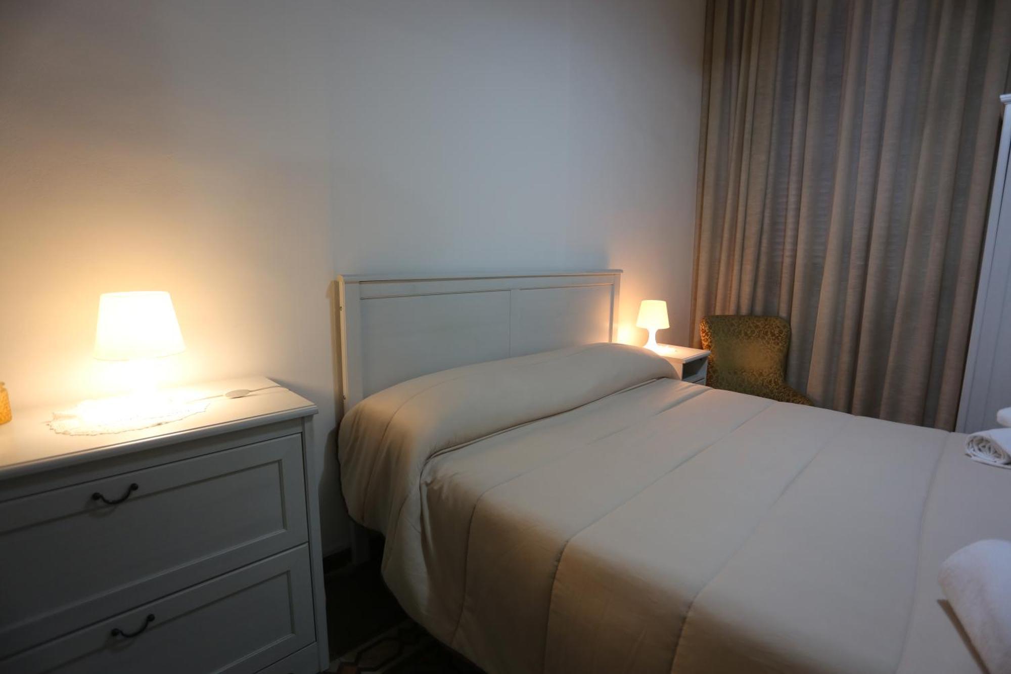 卡塔尼亚卡萨帝劳拉旅馆住宿加早餐旅馆 外观 照片